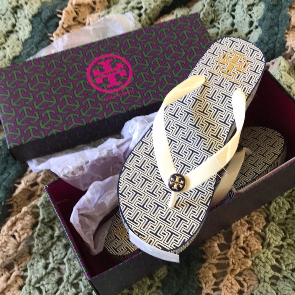 Tory Burch Wedge Flip flops NIB sz 8